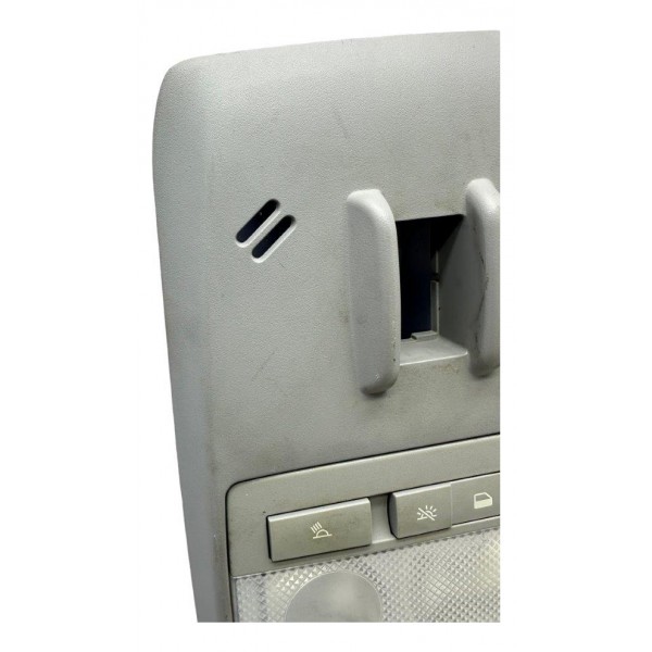 Luz Cortesia Dianteira Teto Gm Tracker Ltz 1.4 2017