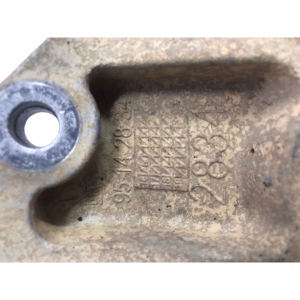 Base Suporte Coxim Inferior Caixa Marcha Tracker Ltz 1.4 17