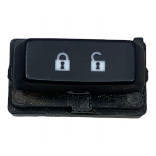 Botão Trava Elétrica Porta Direito Gm Tracker Ltz 1.4 2017