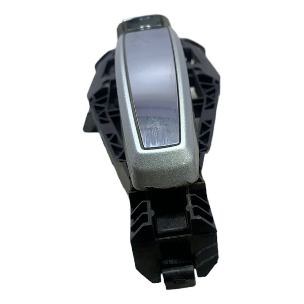 Maçaneta Externa Traseira Esquerda Gm Tracker Ltz 1.4 2017 Traseira