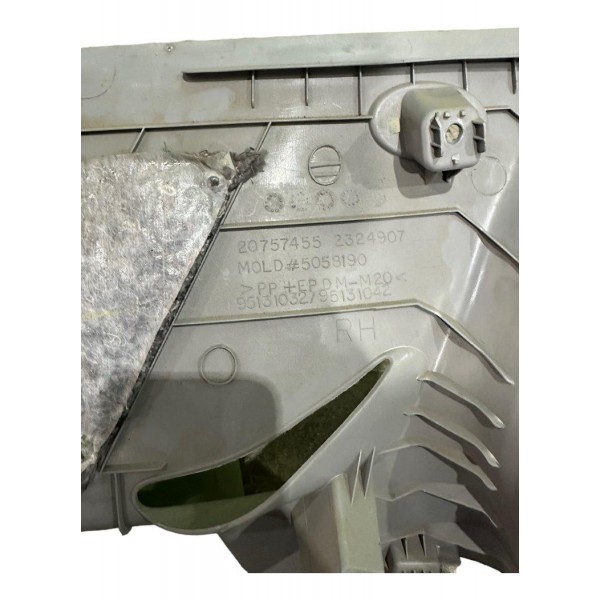 Acabamento Coluna Traseira Direita Gm Tracker Ltz 1.4 17