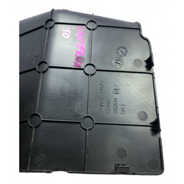 Tampa Lâmpada Lanterna Traseira Direita Tracker Ltz 2017