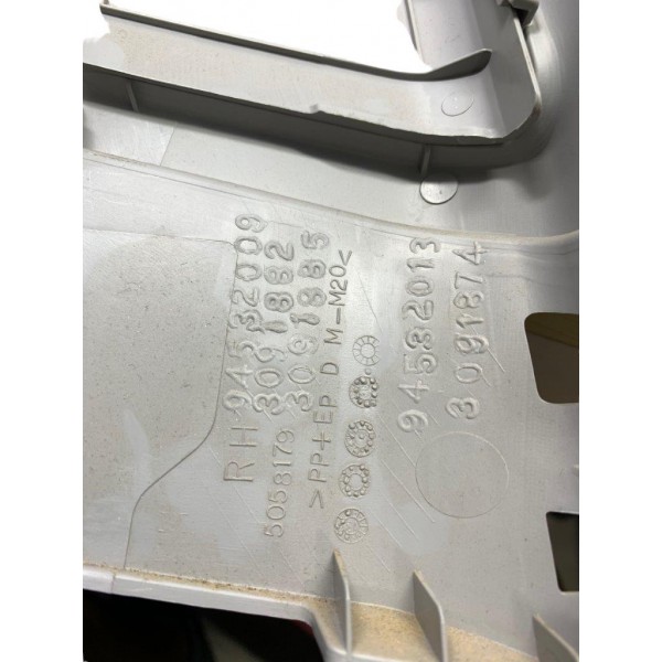 Moldura Coluna Superior Direita Tracker Ltz 1.4 2017