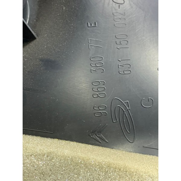 Moldura Infeiror Coluna Porta Malas Direita Ds3 1.6 Thp 2013