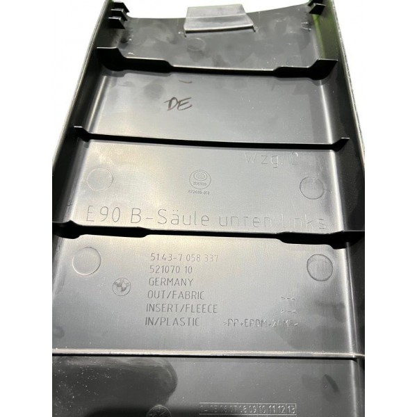 Acabamento Inferior Coluna Central Esquerda Bmw 335i 3.0 12