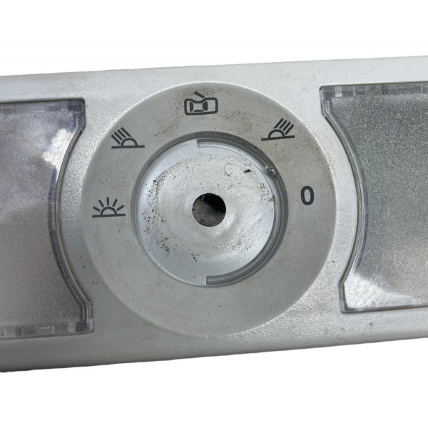 Vidro Acabamento Luz Cortesia Traseira Vw Jetta 1.4 Tsi 2018 Branco-frio