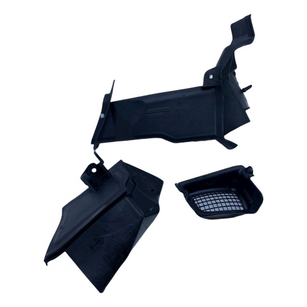 Dreno Esquerdo Grelha Capo Bmw X1 2.0 Turbo 2015