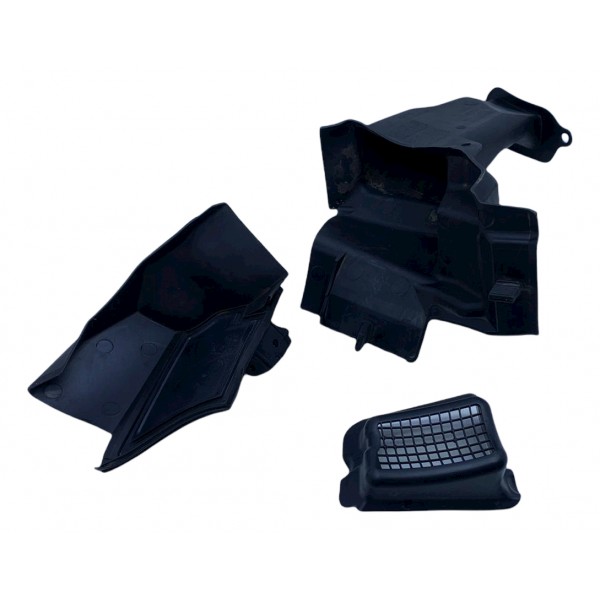 Dreno Esquerdo Grelha Capo Bmw X1 2.0 Turbo 2015