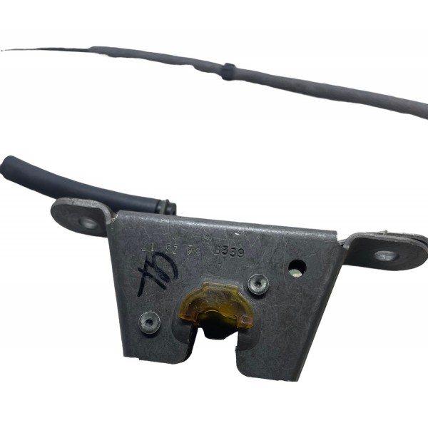 Trava Deitar Banco Traseiro Direito Jetta 1.4 Tsi 2018