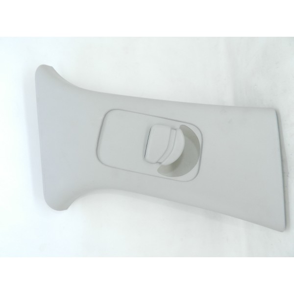 Acabamento Coluna Superior Central Direita Peugeot 3008 Thp