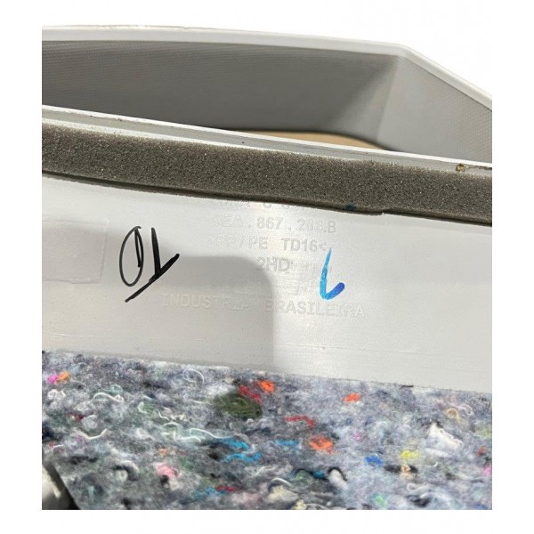 Acabamento Coluna Traseira Direita Vw Polo 1.0 Tsi 2023