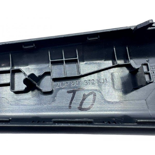 Acabamento Puxador Porta Dianteira Esquerda T-cross 1.4 Tsi