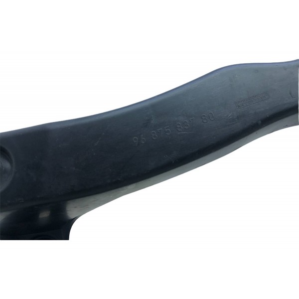 Guia Parachoque Traseiro Esquerdo Ds5 Thp 2015