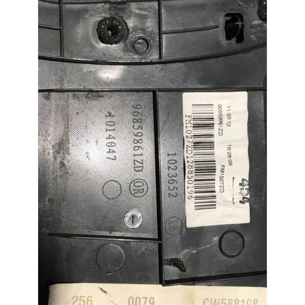 Acabamento Lateral Traseiro Direito Citroen Ds3 1.6 Thp 2014