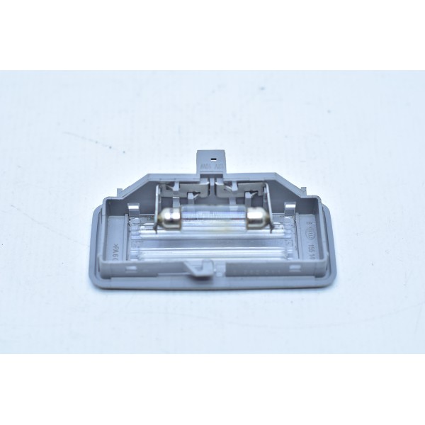 Luz Cortesia Inferior Painel Dianteira Direita Bmw X1 2.0 15