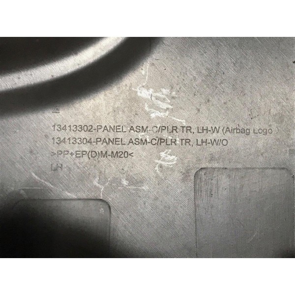 Acabamento Coluna Central Esquerdo Cruze Hatch 1.4 2017