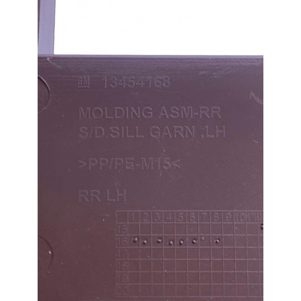 Acabamento Lateral Esquerdo Banco Traseiro Cruze Hatch 1.4