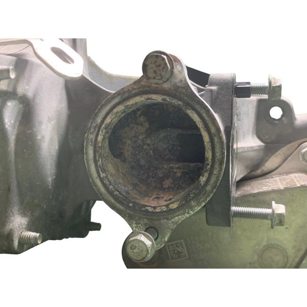 Cavalete Bomba Agua Trocador Calor Motor Cruze Hatch Ltz 17