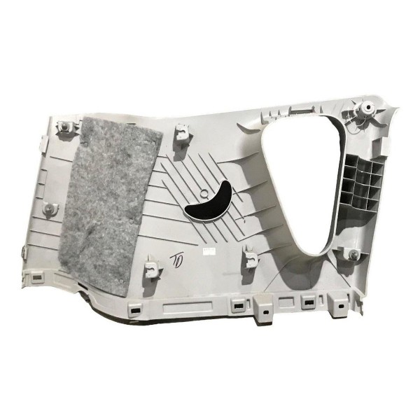 Acabamento Coluna Traseira Porta Malas Direito Kia Soul 2012