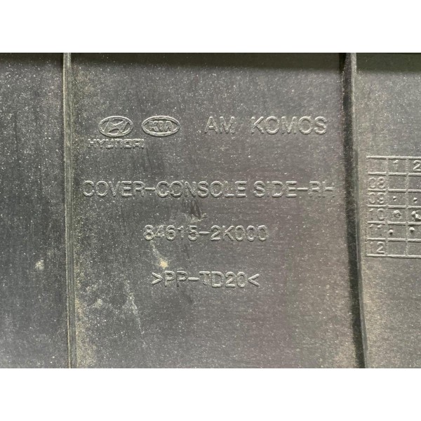 Acabamento Lateral Passageiro Console Central Kia Soul 2012