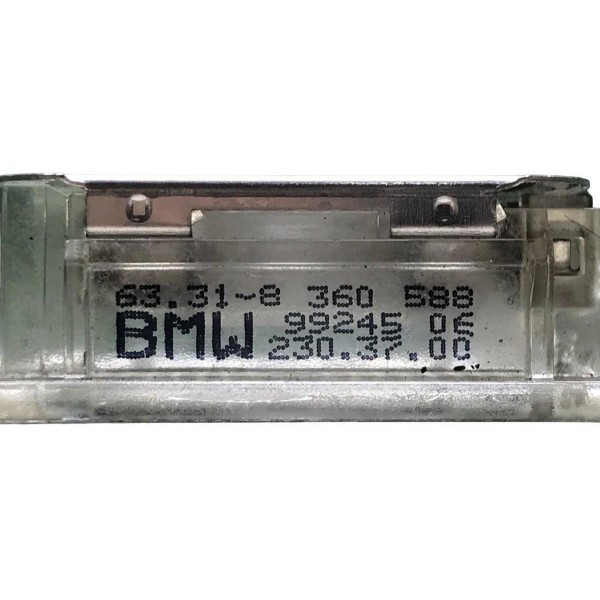 Luz Cortesia Inferior Esquerdo Bmw E39 540i 4.4 V8
