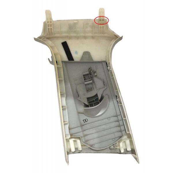 Acabamento Superior Coluna Central Direita Audi A3 1.8 Ler