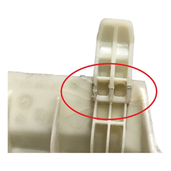 Acabamento Superior Coluna Central Direita Audi A3 1.8 Ler