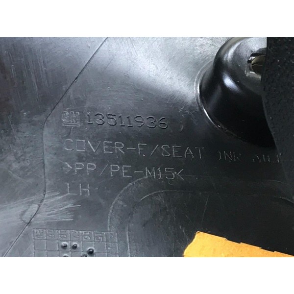 Moldura Lateral Direito Banco Motorista Cruze Lt 2018