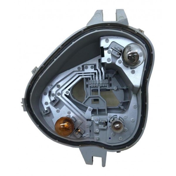 Circuito Lanterna Traseira Direita Peugeot 208 1.6 2014