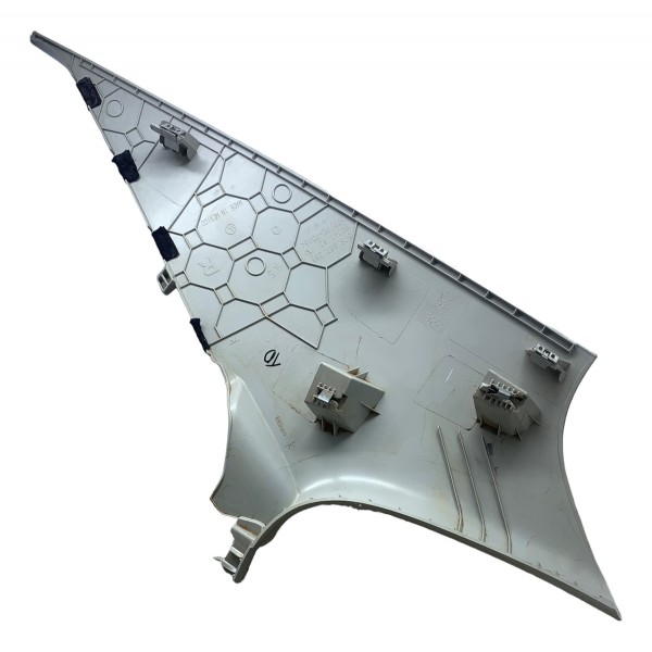 Acabamento Coluna Traseira Direita Vw Jetta 1.4 Tsi 2018