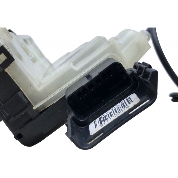 Trava Elétrica Porta Traseira Direita Peugeot 308 1.6 Thp 16