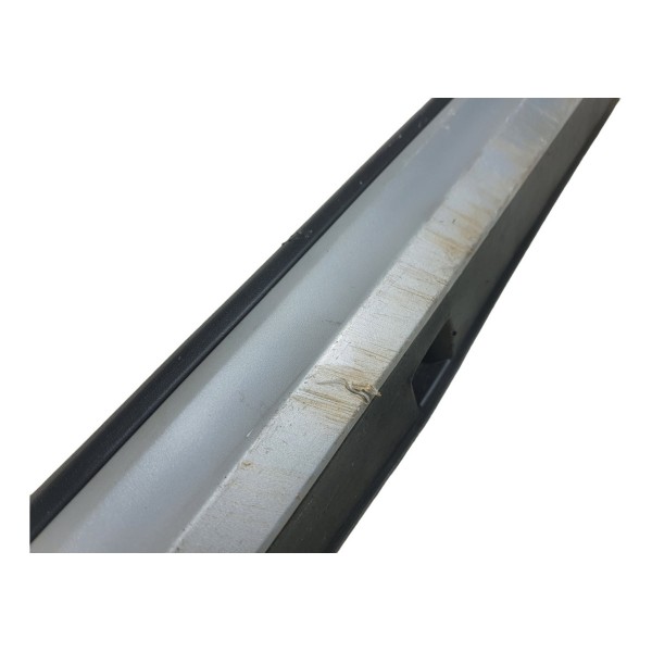 Spoiler Lateral Esquerdo Vw Nivus 1.0 Tsi 2021 Cinza