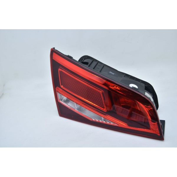 Lanterna Tampa Traseira Esquerda Audi A3 1.4 Tfsi 2017 Esquerdo Vermelho