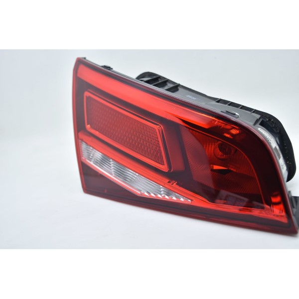 Lanterna Tampa Traseira Esquerda Audi A3 1.4 Tfsi 2017 Esquerdo Vermelho