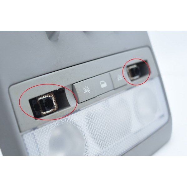 Luz Cortesia Dianteira Central Teto Gm Tracker 1.4-descrição