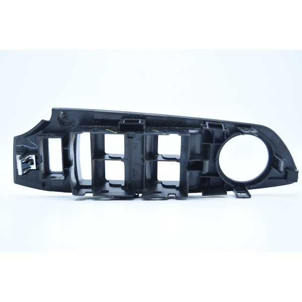 Moldura Botão Vidro Dianteiro Esquerdo Gm Tracker 1.4 Turbo