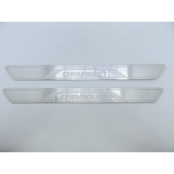 Par Soleira Chevrolet Porta Dianteira Gm Tracker Ltz 1.4 17 Branco