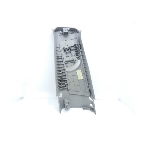 Acabamento Coluna Central Superior Direita Gm Tracker 1.4 17