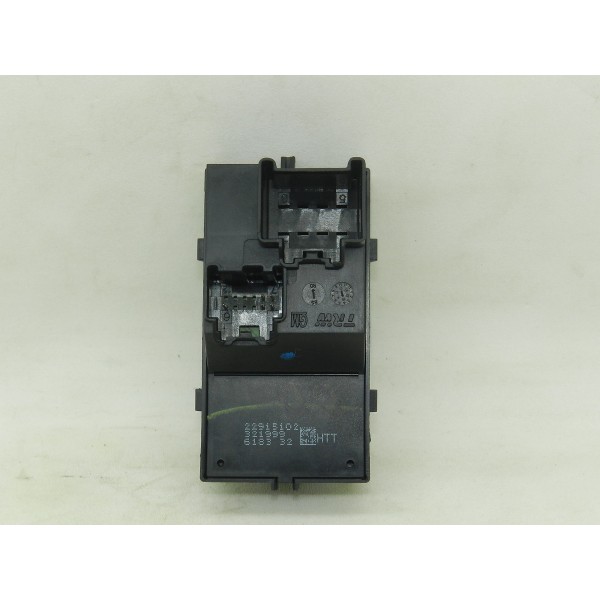 Botão Vidro Elétrico Dianteiro Passageiro Gm Tracker 1.4 17