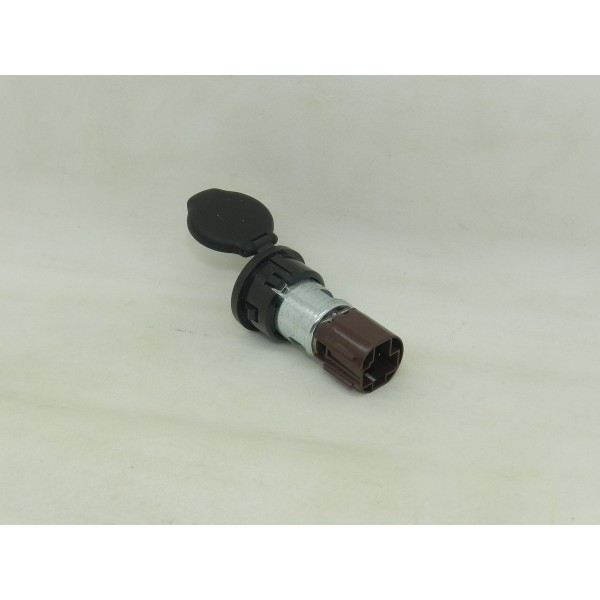 Tomada 12 Volts Gm Tracker Ltz 1.4 Turbo 2017