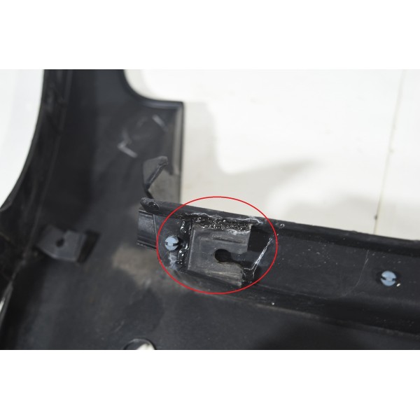 Saia Lateral Direita Gm Tracker Ltz 1.4 Turbo-descrição Preto