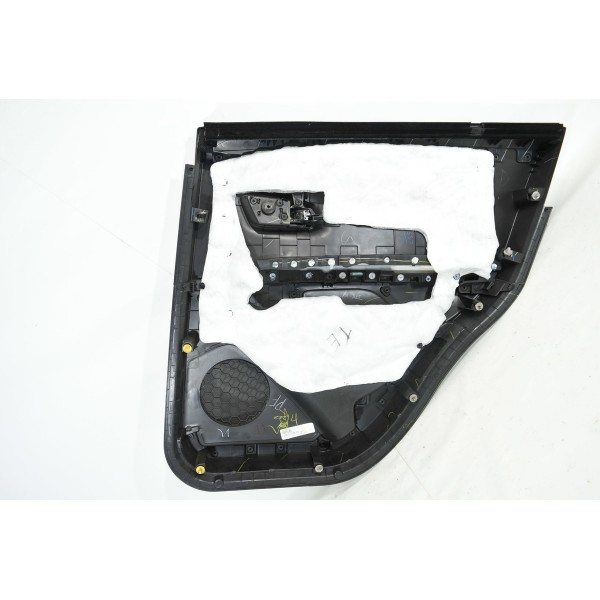 Forro De Porta Traseiro Esquerdo Gm Tracker 1.4 Turbo-descr. Preto