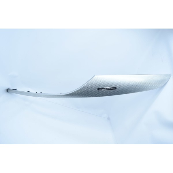 Moldura Prata Frontal Quattro Painel Passageiro Audi A6 3.0