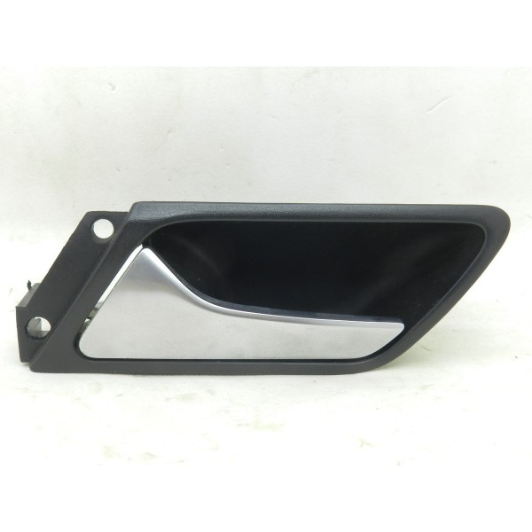 Maçaneta Interna Traseira Esquerda Jetta 2.0 Tsi - Descrição Traseira