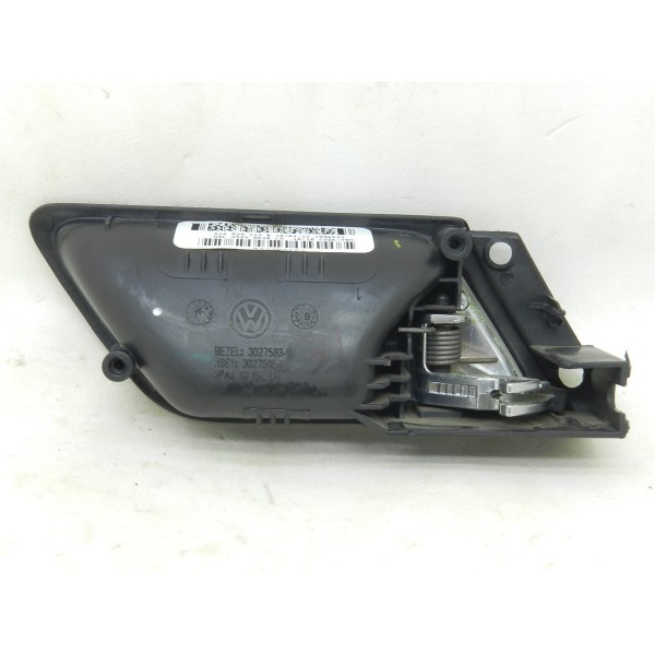 Maçaneta Interna Traseira Esquerda Jetta 2.0 Tsi - Descrição Traseira