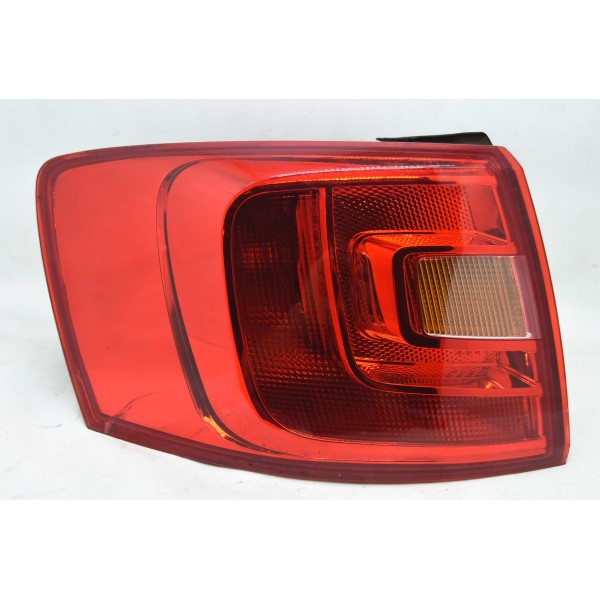 Lanterna Traseira Esquerda Jetta 2.0 Tsi-descrição Esquerdo Vermelho