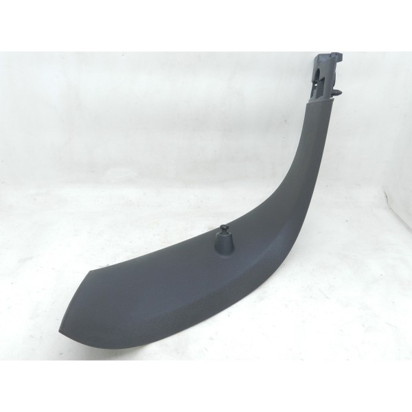 Acabamento Direito Tampa Traseira Peugeot 3008 Thp 1.6 2010