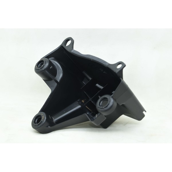 Guia Suporte Lanterna Traseira Direita Peugeot 3008 Thp