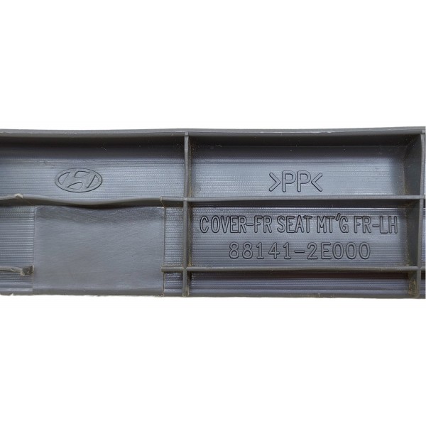 Par Acabamento Trilho Esquerdo Motorista Tucson 2.0 2012 Ler