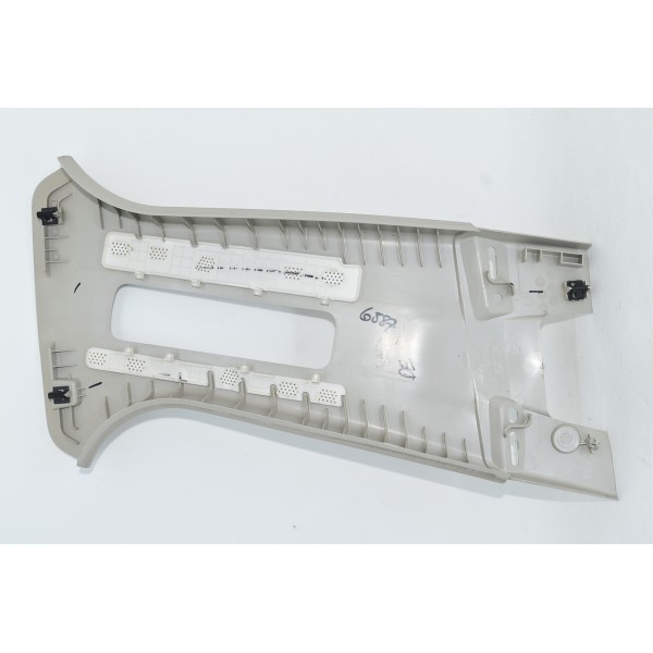 Acabamento Coluna Central Dianteiro Esquerdo Fusion  2.0